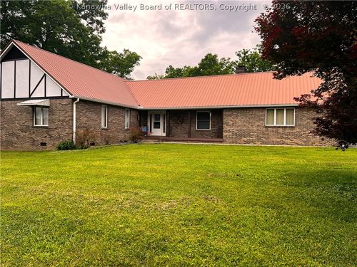 813 Doss Hill Rd, Fort Gay, WV, 25514-7071 | Card Image