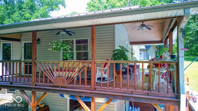 deck with ceiling fan | Image 8