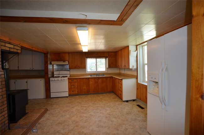 Kitchen | Image 7