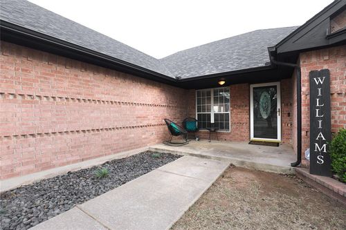 6910 Rolling Meadows Drive, Tuttle, OK, 73089 | Card Image