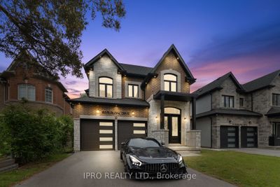 185 Burloak Dr, House other with 4 bedrooms, 5 bathrooms and 6 parking in Oakville ON | Image 1