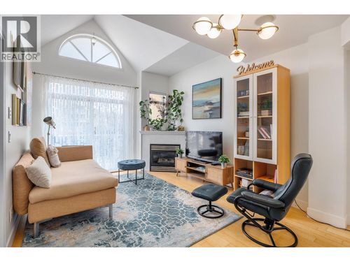 247-1088 Sunset Dr, Kelowna, BC, V1Y9W1 | Card Image