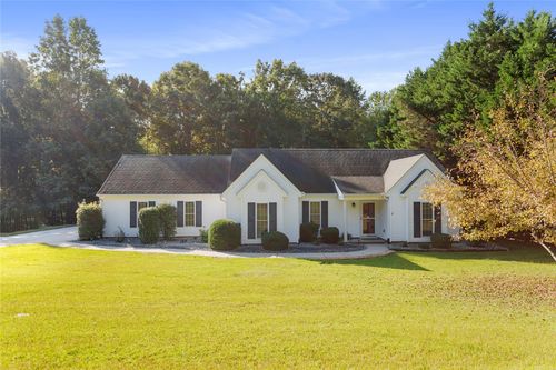 142 Jefferson Rd, West Union, SC, 29696-2818 | Card Image