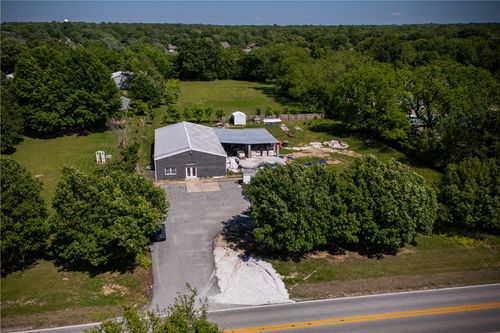 5203 Highway 94 N, Rogers, AR, 72756-7131 | Card Image