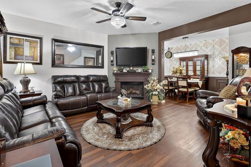 16014 Timber Run Dr, Houston, TX, 77082-2954 | Card Image