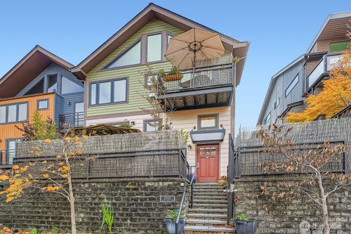 1502 44th Ave Sw, Seattle, WA, 98116-1619 | Card Image