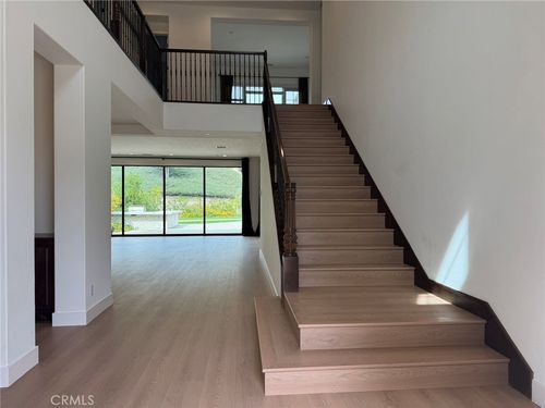 101 Interstellar, Irvine, CA, 92618-1321 | Card Image