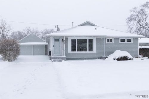 108 Brauncroft Ln, Amherst, NY, 14226-4957 | Card Image