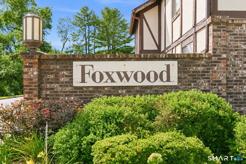 357-357 Foxwood Ln, Milford, CT, 06461-2734 | Card Image