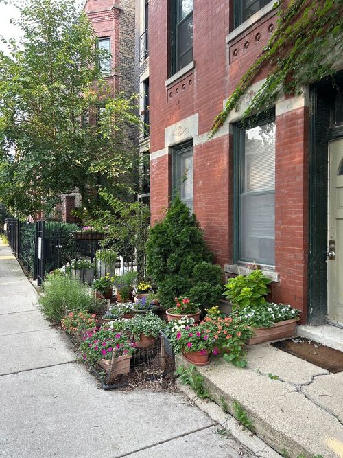 1r-862 N Hermitage Ave, Chicago, IL, 60622-5402 | Card Image