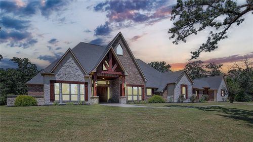 10682 Commonwealth Dr, Iola, TX, 77861-4668 | Card Image