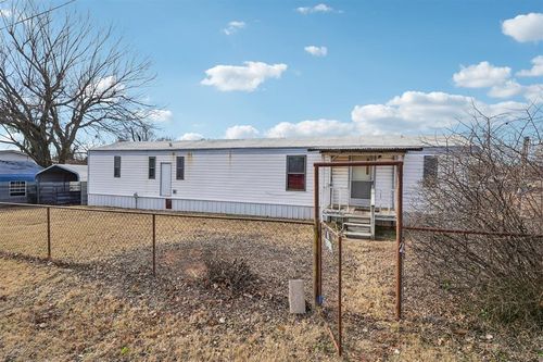 303 S 1st St, Rush Springs, OK, 73082 | Card Image