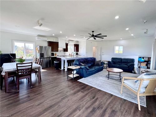 322 Layell Rd, Elkin, NC, 28621-8231 | Card Image