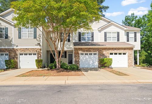 8253 Martello Ln, Raleigh, NC, 27613-6968 | Card Image