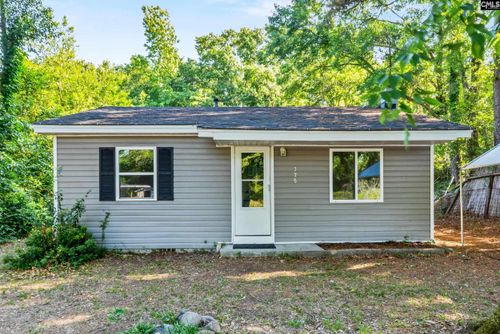 375 W 7th St, Swansea, SC, 29160-8520 | Card Image