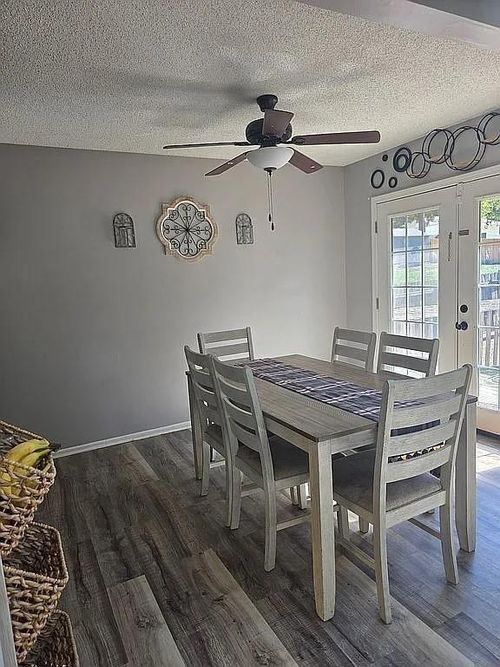 310 Se Shamrock Ln, Blue Springs, MO, 64014-4627 | Card Image