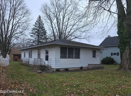 13 E Liberty St, Leipsic, OH, 45856-1239 | Card Image