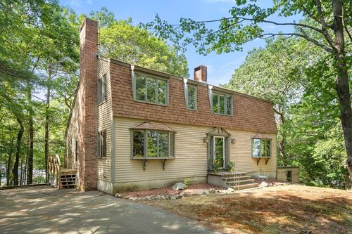 5 Ocean Highlands, Gloucester, MA, 01930-5209 | Card Image