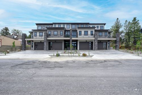 2217 Hauser Blvd, Helena, MT, 59601-1415 | Card Image