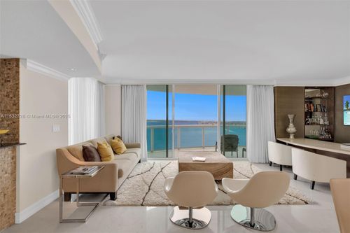 apt-3101-1800 N Bayshore Dr, Miami, FL, 33132-3231 | Card Image