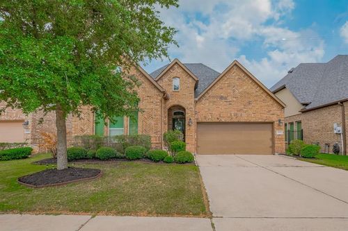 4942 Thunder Creek Ln, Sugar Land, TX, 77479-4889 | Card Image