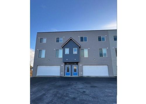 3386 Sharatin Rd, Kodiak, AK, 99615-6958 | Card Image