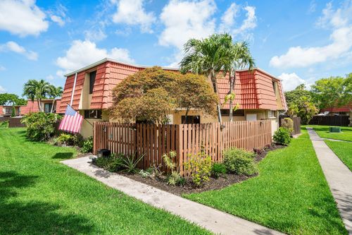 c-8122 Thames Blvd, Boca Raton, FL, 33433-8307 | Card Image