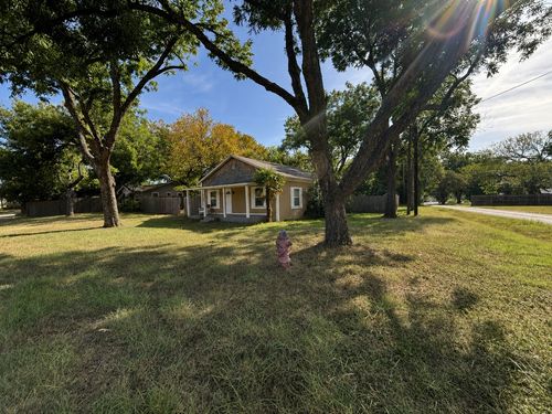 107 College St, Joshua, TX, 76058-3132 | Card Image