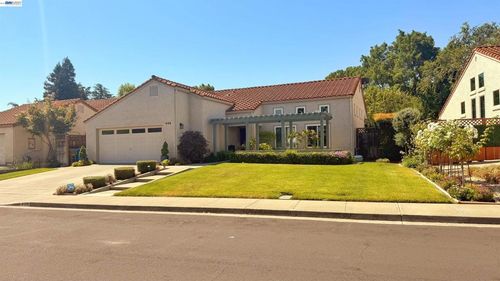 406 Stanford St, Vacaville, CA, 95687 | Card Image