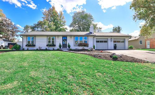 7961 Elbrecht Dr, Montgomery, OH, 45242-5131 | Card Image