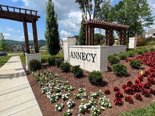 1005 Annecy Pkwy, Nolensville, TN, 37135-3040 | Card Image