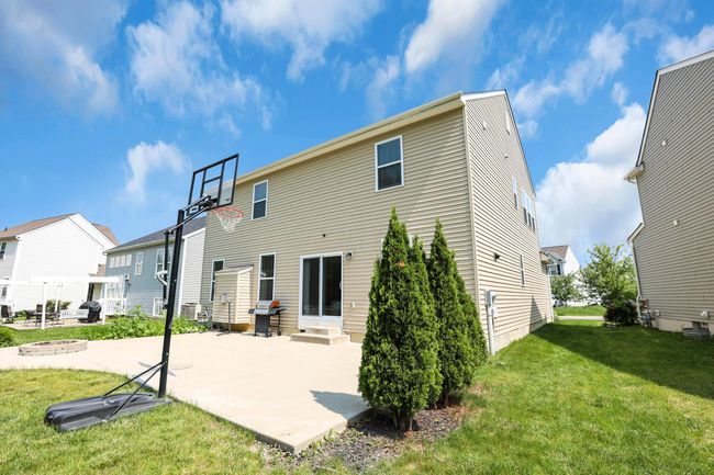 8601 Crooked Maple Dr, House other with 3 bedrooms, 3 bathrooms and null parking in Blacklick OH | Image 26