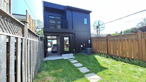 r-laneway-suite-231 Symington Ave, Toronto, ON, M6P3W5 | Card Image