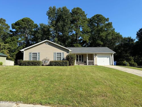 415 Mark Ln, Jacksonville, NC, 28546-7868 | Card Image