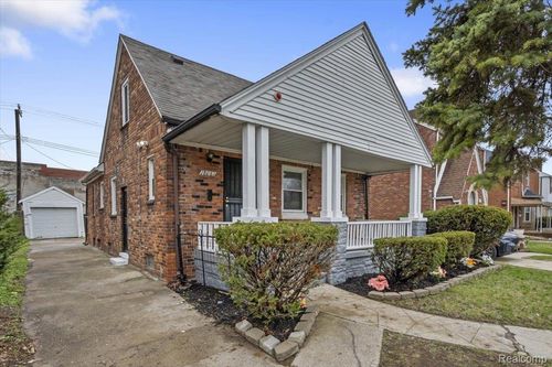 18061 Kentucky St, Detroit, MI, 48221-2410 | Card Image
