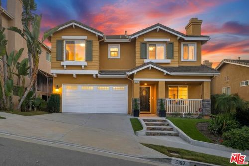 5187 Knollwood Way, Woodland Hills, CA, 91364-1356 | Card Image