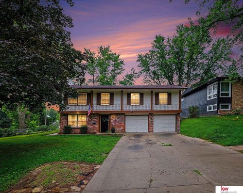 3981 Weber St, Omaha, NE, 68112-2561 | Card Image