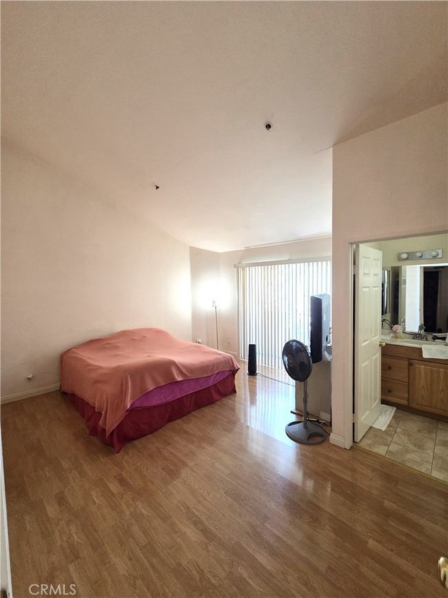 UNIT-3 - 9146 Tobias Ave, Townhouse with 3 bedrooms, 3 bathrooms and 2 parking in Panorama City CA | Image 5