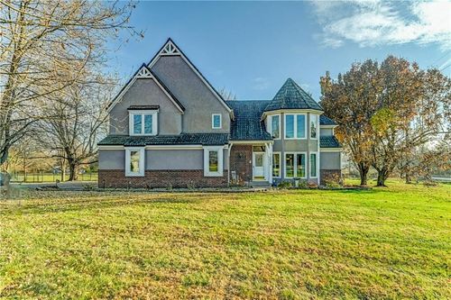 15075 W 157th Ter, Olathe, KS, 66062-3615 | Card Image