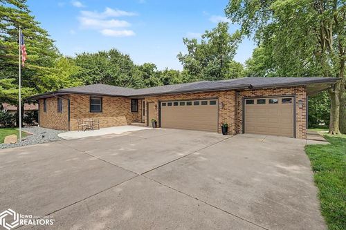 2349 Lake View Dr, Ames, IA, 50010-9454 | Card Image