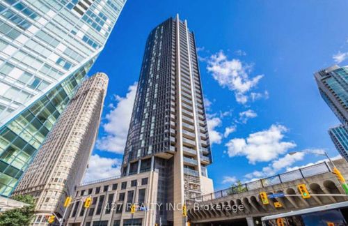 2105-1 The Esplanade, Toronto, ON, M5E0A8 | Card Image