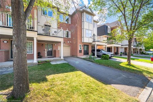 932 Burgess Gdns, Milton, ON, L9T0K8 | Card Image