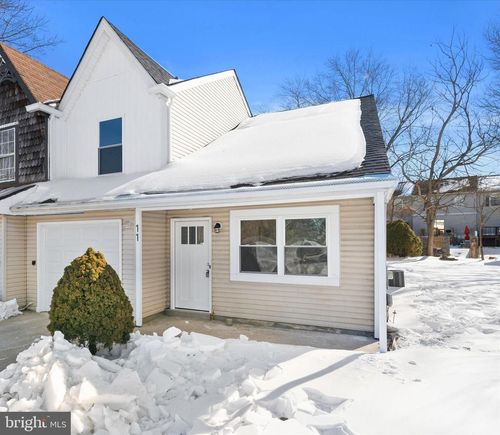 11 Wedgefield Ct, NEW CASTLE, DE, 19720-3754 | Card Image