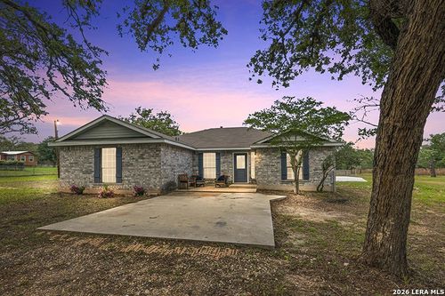 472 Hickory Forrest, Seguin, TX, 78155 | Card Image