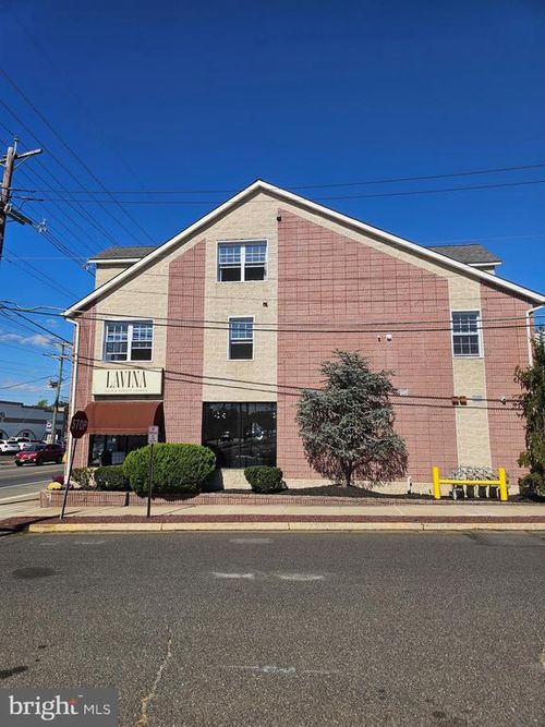 unit-d-700 N Black Horse Pike Pike, GLENDORA, NJ, 08029 | Card Image