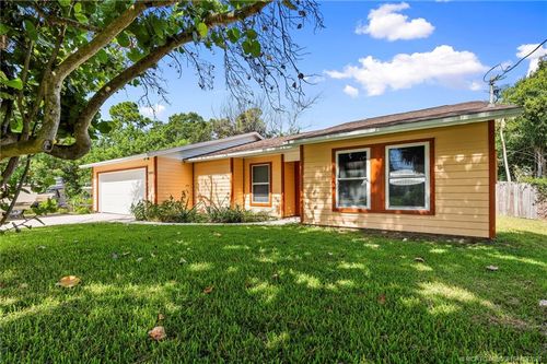 5403 Palm Dr, FORT PIERCE, FL, 34982-3860 | Card Image