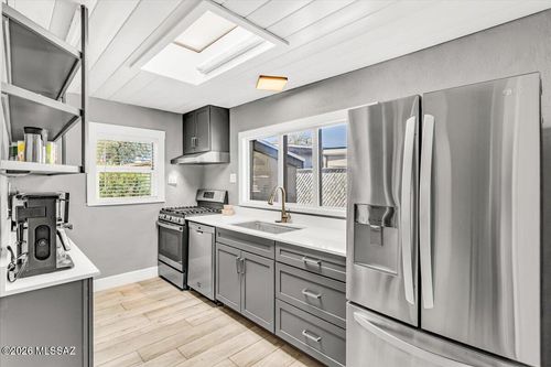 720 N Belvedere Avenue, Tucson, AZ, 85711 | Card Image