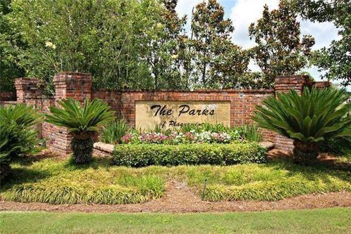 106 Wood Duck Dr, Belle Chasse, LA, 70037-2252 | Card Image