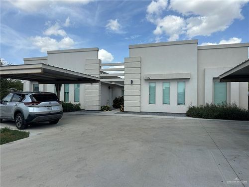 3924 Las Vistas Ln, Weslaco, TX, 78596-4453 | Card Image