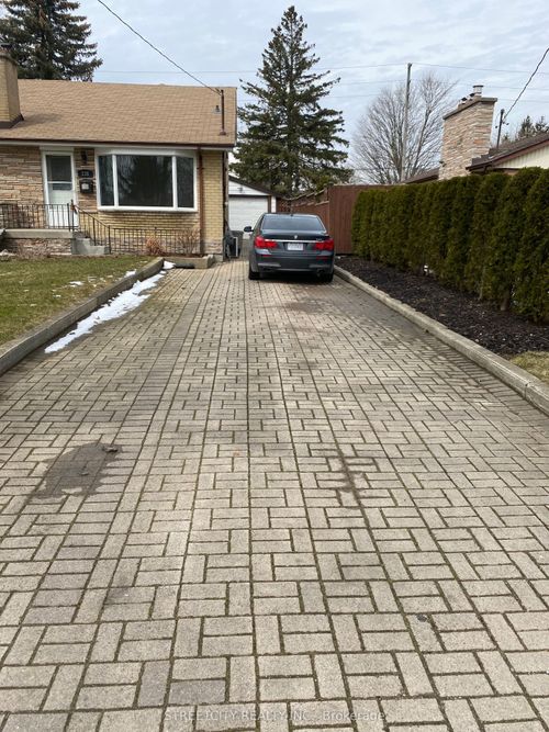 238 Burnside Dr, London, ON, N5V1B9 | Card Image